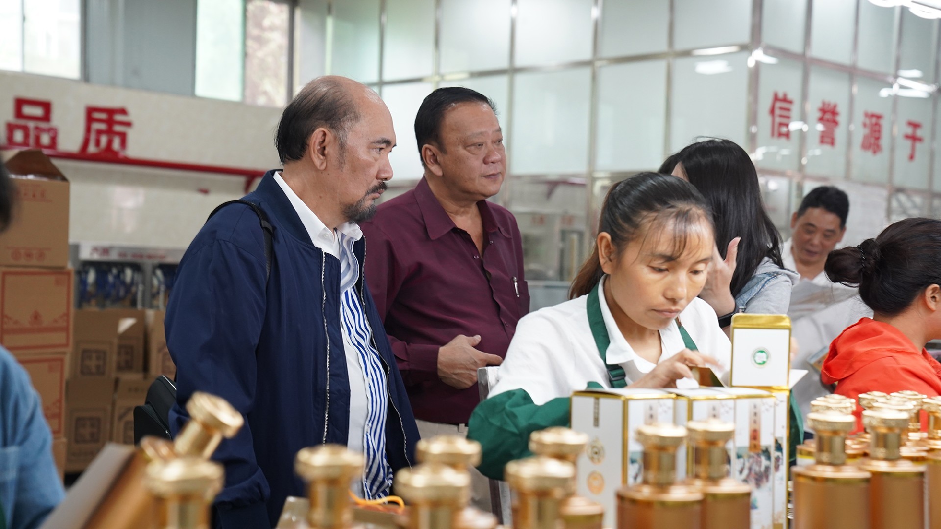 国际合作促进中国酱香国际影响力：贵州茅世原酿酒集团走出国门，迈向国际化。